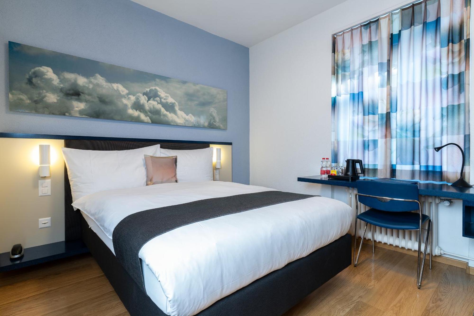 Hotel Bristol Zurich Exterior photo