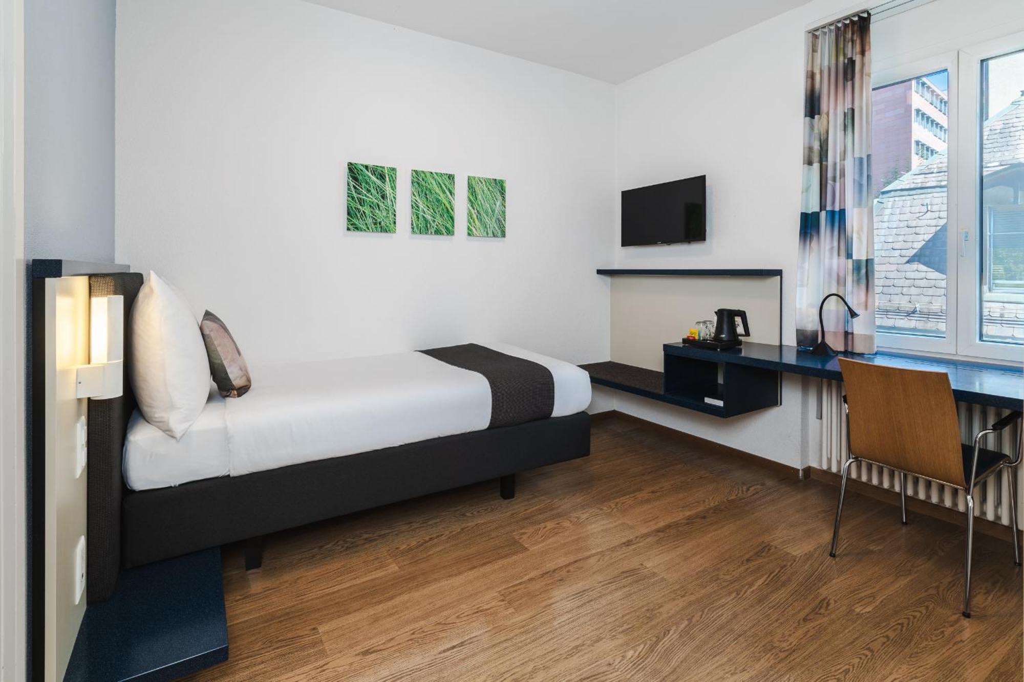 Hotel Bristol Zurich Exterior photo